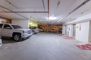 Ewan Ajman Suites Hotel