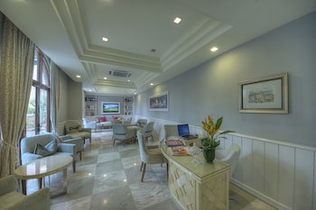 The Chateau Spa & Wellness Resort
