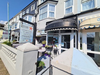 The Roslyn Hotel