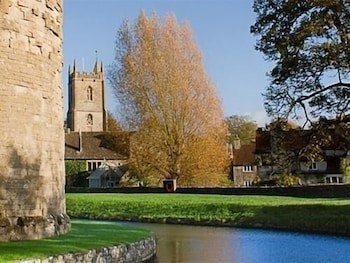 The George Inn