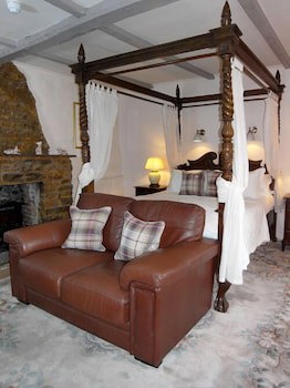 The George Inn