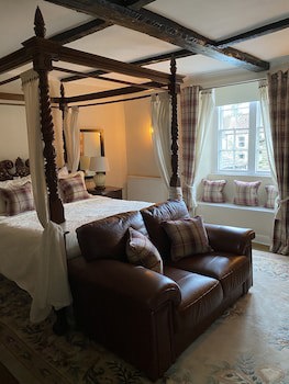 The George Inn