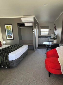 Centre Court Motel