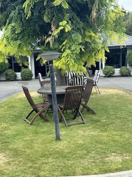 Centre Court Motel