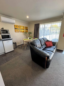 Centre Court Motel