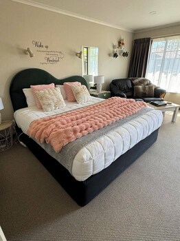 Centre Court Motel