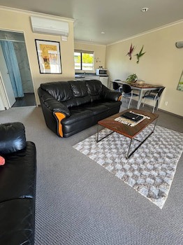 Centre Court Motel