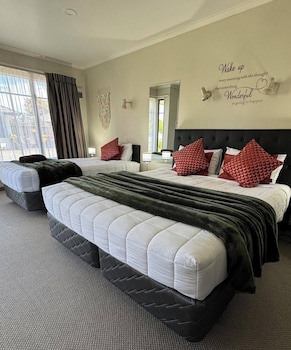 Centre Court Motel