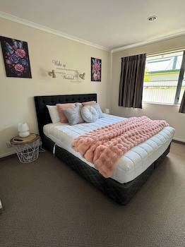 Centre Court Motel