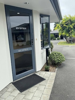 Centre Court Motel