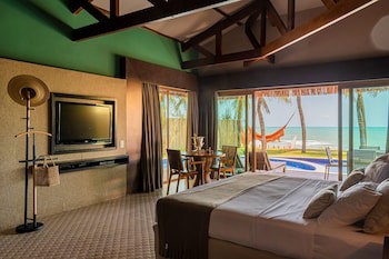 Carmel Charme Resort