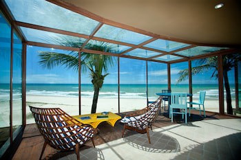 Carmel Charme Resort