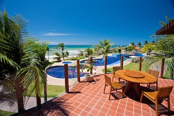 Carmel Charme Resort