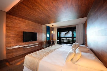 Carmel Charme Resort