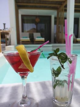 Alia Luxury Suites And Spa