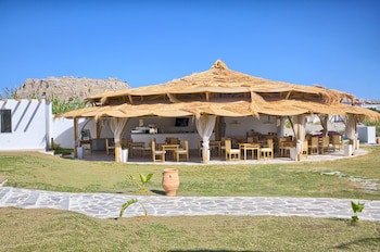 Alia Luxury Suites And Spa