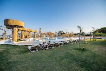 Alia Luxury Suites And Spa