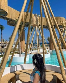 Alia Luxury Suites And Spa