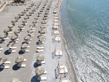 Alia Luxury Suites And Spa