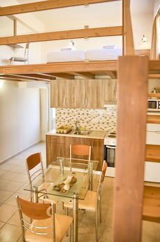 Alia Luxury Suites And Spa