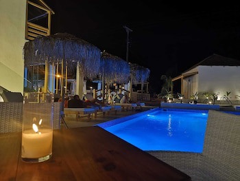 Alia Luxury Suites And Spa