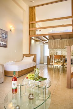 Alia Luxury Suites And Spa