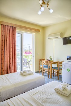 Alia Luxury Suites And Spa