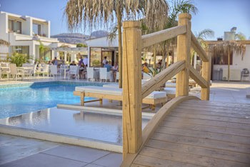 Alia Luxury Suites And Spa