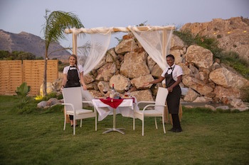 Alia Luxury Suites And Spa