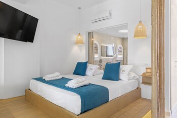 Alia Luxury Suites And Spa