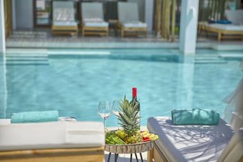 Alia Luxury Suites And Spa