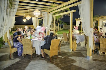 Alia Luxury Suites And Spa