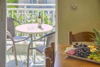 Alia Luxury Suites And Spa