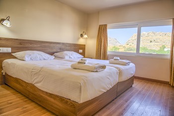 Alia Luxury Suites And Spa