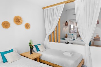 Alia Luxury Suites And Spa
