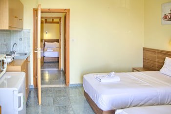 Alia Luxury Suites And Spa