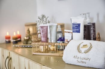 Alia Luxury Suites And Spa