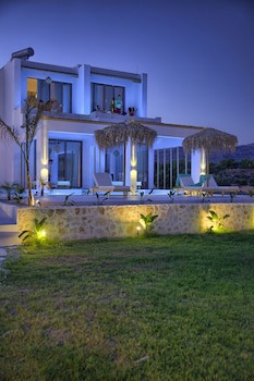 Alia Luxury Suites And Spa