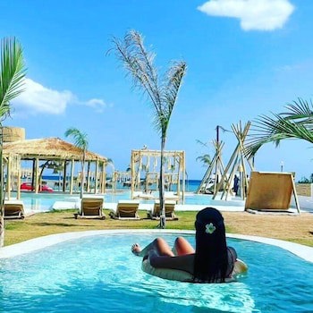 Alia Luxury Suites And Spa