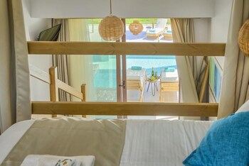 Alia Luxury Suites And Spa