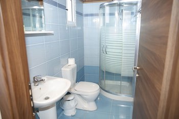 Alia Luxury Suites And Spa