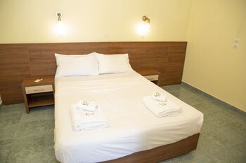 Alia Luxury Suites And Spa