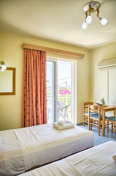 Alia Luxury Suites And Spa