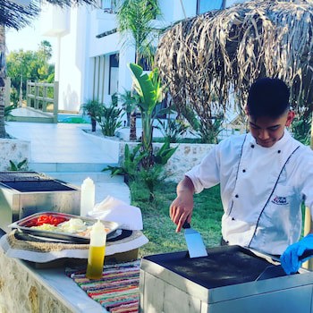 Alia Luxury Suites And Spa