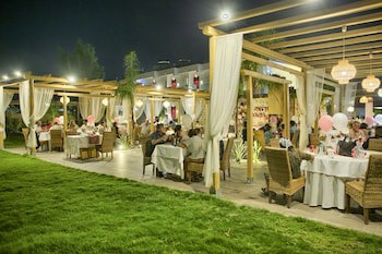 Alia Luxury Suites And Spa