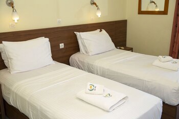 Alia Luxury Suites And Spa