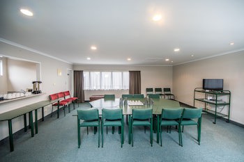 Bay Palm Motel