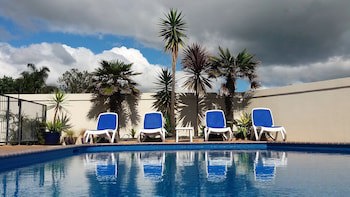 Bay Palm Motel