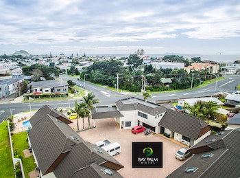 Bay Palm Motel