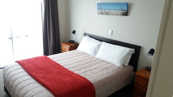 Bay Palm Motel
